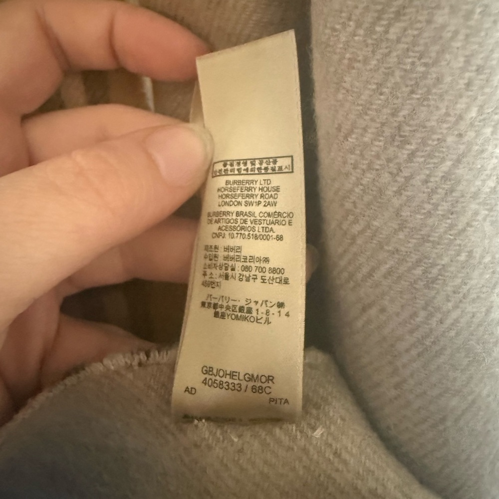 Burberry Tan and Black Checkered Scarf - Picture 12 of 12